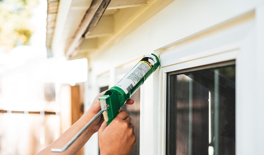 Handyman Caulking Services in Cape Coral FL